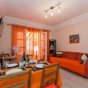 https://cozy-apartment-orlando.adeje-hotels.com